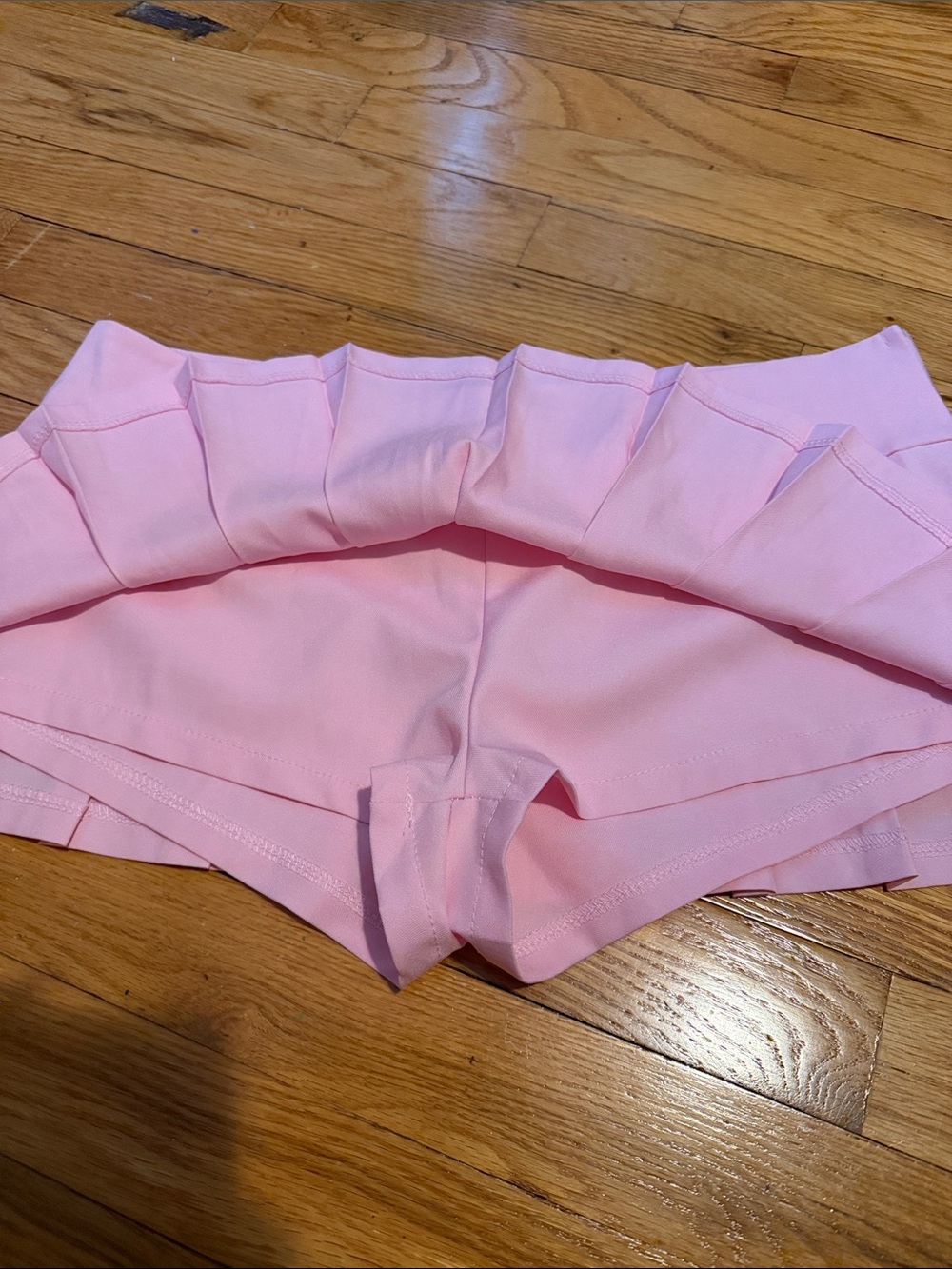 Edikted Pink Pleated Tennis Skirt - Picture 3 of 4